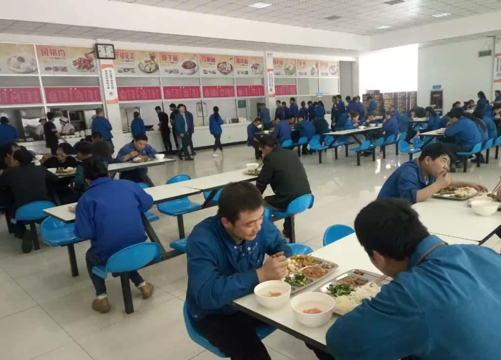 深圳食堂承包單位 綠都膳食如何引領行業新標桿？